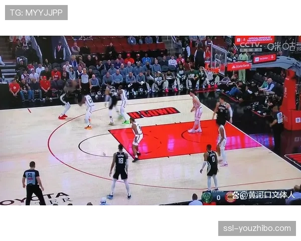 雄鹿128-117击败热火：字母哥缺阵下全队七人得分上双